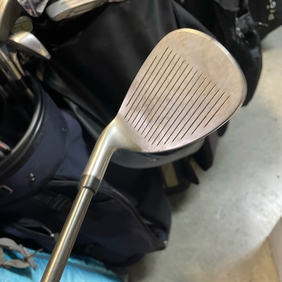 Yonex V-Mass 250 Sand Wedge SW UltimumTi Light Graphite - Picture 3 of 6